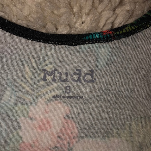 Cropped Floral Tank - Picture 3 of 3